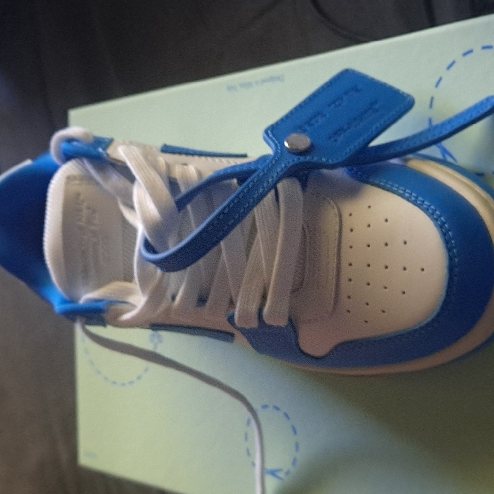 Off white c/o Vigil Abloh